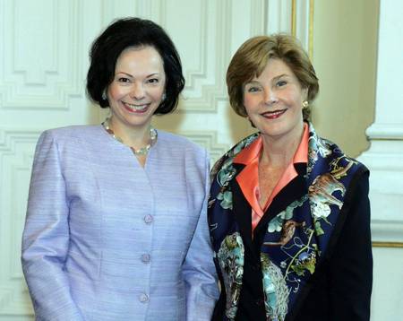 Soproga predsednika Barbara Miklič Türk je sprejela soprogo predsednika ZDA Lauro Bush (FA BOBO)
