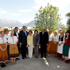 Predsednik Republike Slovenije dr. Danilo Türk in soproga Barbara Miklič Türk sta sprejela Njuni veličanstvi norveškega kralja Haralda V. in kraljico Sonjo - Radovljica, 10.05.2011 (foto: Stanko Gruden)