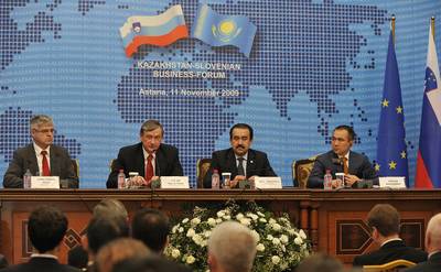 The President of the Republic of Kazakhstan, Nursultan Nazarbayev, and the President of the Republic of Slovenia, Dr Danilo Türk, attend the Kazakh-Slovene business forum (FA BOBO)