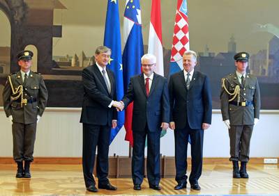 On the occasion of the 20th anniversary of Croatia’s independence, the President of the Republic of Croatia, Dr. Ivo Josipović, held a gala dinner for the President of the Republic of Slovenia, Dr. Danilo Türk, and the President of the Republic of Hungary, Dr. Pál Schmitt (photo: HINA/STA)