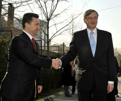 Slovenian President Dr Danilo Türk at a working lunch with Macedonian Prime Minister Nikola Gruevski (FA BOBO)