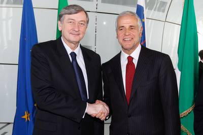 The Slovenian President, Dr Danilo Türk, meets the President of the Lombardy Region, Roberto Formigoni (photo: Stanko Gruden/STA)