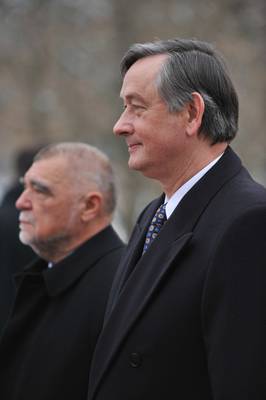 The President of the Republic of Slovenia, Dr  Danilo Türk, receives the President of the Republic of Croatia, Stjepan Mesić (photo: Matej Leskovšek/STA)