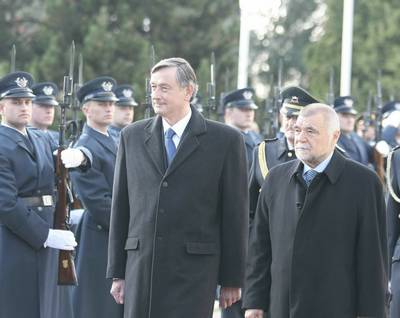 Croatian President Stjepan Mesić receives Slovenian President Danilo Türk with military honours (FA BOBO)
