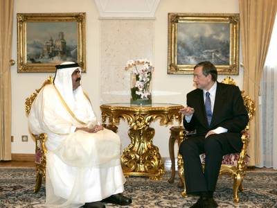 The President of the Republic of Slovenia, Dr Danilo Türk, receives the Emir of Qatar, Sheikh Hamad bin Khalifa Al-Thani (photo: Tina Kosec/STA)
