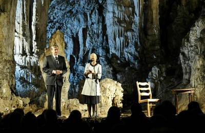 Slovenian President attends Vilenica 2009 international literary award ceremony (FA BOBO)