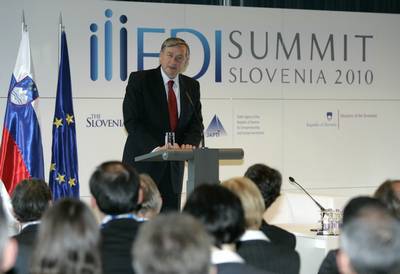 President of the Republic of Slovenia Dr Danilo Türk attended the Foreign Direct Investment Summit Slovenia 2010 (photo: Tina Kosec/STA)