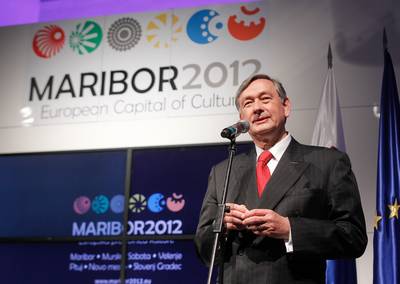 Slovenian President, Danilo Türk, attends reception upon the presentation of the European Capital of Culture Maribor 2012 and partner cities project (photo: Stanko Gruden/STA)