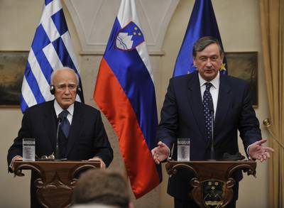 The President of Slovenia, Dr Danilo Türk, receives the President of the Hellenic Republic, Dr Karolos Papoulias (FA BOBO)