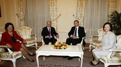 Discussion between President Türk and Barbara Miklič Türk, and President Kaczyński and Maria Kaczyński (FA BOBO)