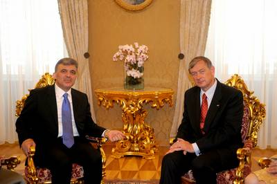 Slovenian President Dr Danilo Türk receives Turkish President Abdullah Gül (photo: Matej Leskovšek/STA)