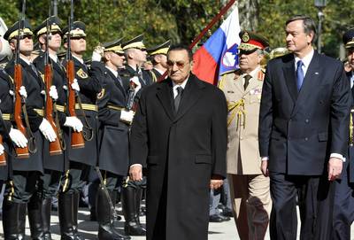 The President of Slovenia, Dr Danilo Türk, receives the President of Egypt, Muhammad Hosny Mubarak (FA BOBO)