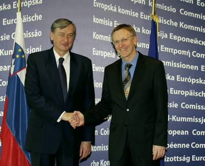 President Dr Danilo Türk meets the EU Environment Commissioner, Dr Janez Potočnik (photo: Tina Kosec/STA)