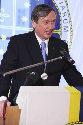 The President of the Republic of Slovenia, Dr Danilo Türk, is awarded the title "Protector of the European Academy of Sciences and Art" (Photo: EASA)