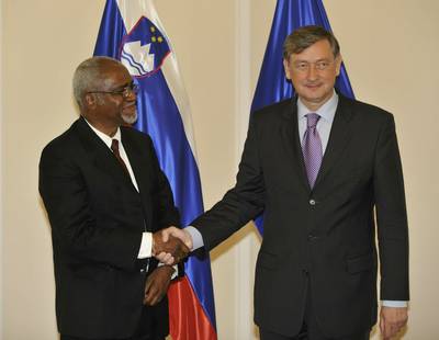 The President of the Republic of Slovenia, Dr Danilo Türk, receives the President of the International Criminal Tribunal for the former Yugoslavia, Judge Patrick Lipton Robinson (FA BOBO)