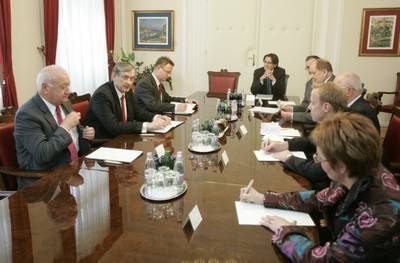 The Slovenian President, Dr Danilo Türk receives representatives of the Association of Slovenian Organisations, the National Council of Carinthian Slovenians, and the Community of Carinthian Slovenians (photo: Nada Mihajlović/STA)