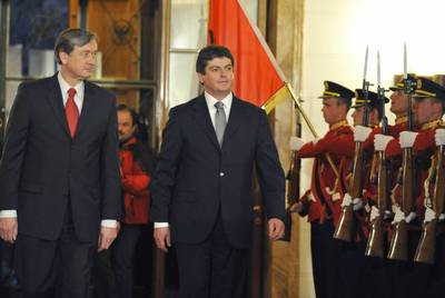 The President of the Republic of Slovenia, Dr Danilo Türk, received with military honours by the President of the Republic of Albania, Dr Bamir Topi (FA BOBO)