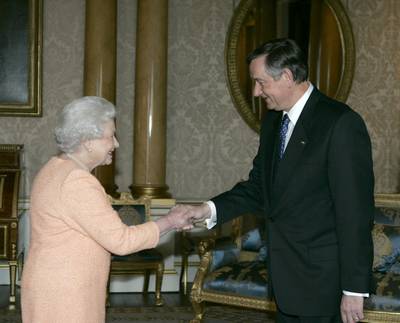 The President of the Republic of Slovenia, Dr Dainlo Türk, met with Britain’s Queen Elizabeth II (photo: Tina Kosec/STA)