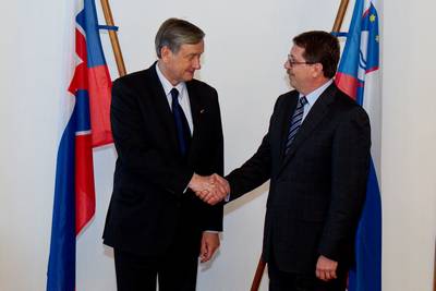 The President of the Republic of Slovenia, Danilo Türk, meets the President of the National Council of the Slovak Republic, Pavel Paško (photo: Stanko Gruden/STA)