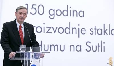 The President of the Republic of Slovenia, Dr Danilo Türk, attended the ceremony marking the 150th anniversary of company Vetropack Straža and glass manufacturing in the town of Hum na Sotli (photo: Tina Kosec/STA)