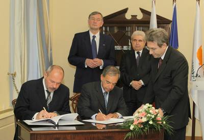 The Republic of Slovenia and the Republic of Cyprus signed a Convention for the Avoidance of Double Taxation and the Prevention of Fiscal Evasion with Respect to Taxes on Income that was signed on behalf of Slovenia by the Slovene Finance Minister Dr Franc Križanič (photo: Daniel Novakovič/STA)