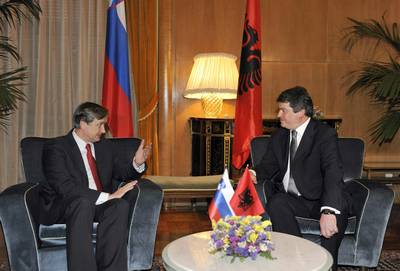 President of the Republic of Slovenia, Dr Danilo Türk, meets the President of the Republic of Albania, Dr Bamir Topi (FA BOBO)