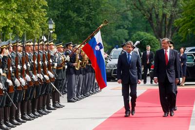 President of the Republic of Slovenia, Dr Danilo Türk, welcomes President of the Republic of Bulgaria, Dr Georgi Parvanov (photo: Stanko Gruden/STA)