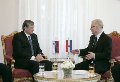 The President of the Republic of Slovenia, Dr Danilo Türk, meets the President of the Republic of Croatia, Dr Ivo Josipović (photo: Tina Kosec/STA)
