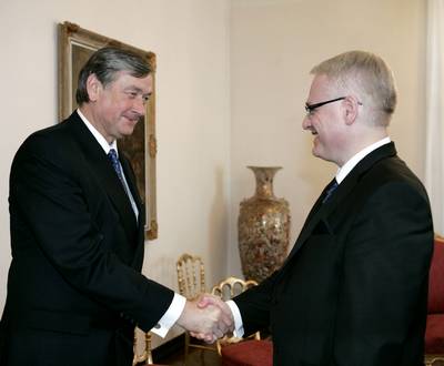 The President of the Republic of Slovenia, Dr Danilo Türk, meets the President of the Republic of Croatia, Dr Ivo Josipović (photo: Tina Kosec/STA)