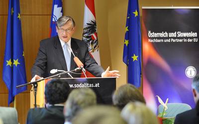 President Dr Danilo Türk gave a lecture on the subject "The Minority Issue in a Changing Europe" (FA BOBO)
