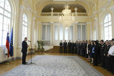 President of Slovenia and Commander-in-Chief of the Slovenian Armed Forces, Dr Danilo Türk, receives members of the Slovenian Armed Forces and Police, civil experts and members of missions and peacekeeping operations in 2008 and 2009 (FA BOBO)