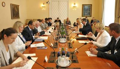 President Türk meets with ambassadors accredited in the Republic of Slovenia to discuss development of a humanitarian aid project for victims of the Gaza conflict (FA BOBO) 