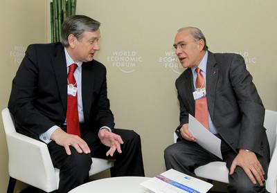 The President of the Republic of Slovenia, Dr Danilo Türk, meets the Secretary-General of the Organisation for Economic Co-operation and Development (OECD), Ángel Gurría (photo:  Daniel Novakovič/STA)