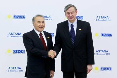The President of the Republic of Slovenia, Dr Danilo Türk, meets the President of the Republic of Kazakhstan, Nursultan Nazarbayev (photo: Stanko Gruden/STA)