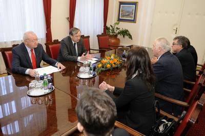 The President of the Republic of Slovenia, Danilo Türk, received representatives of the Italian national community in Slovenia (photo: Nebojša Tejić/STA)
