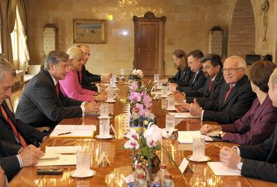 Slovenian President Dr Danilo Türk receives Czech President Václav Klaus (FA BOBO)