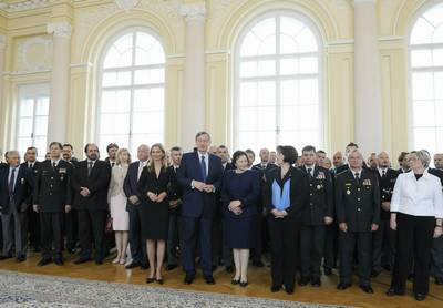President of Slovenia and Commander-in-Chief of the Slovenian Armed Forces, Dr Danilo Türk, receives members of the Slovenian Armed Forces and Police, civil experts and members of missions and peacekeeping operations in 2008 and 2009 (FA BOBO)