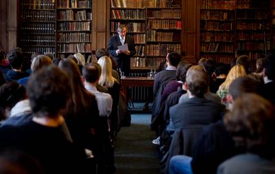 President Dr Danilo Türk visited the prestigious British university society, the Oxford Union, where he gave a lecture entitled “What kind of United Nations for the 21st century?” (Photo: Stanko Gruden/STA)