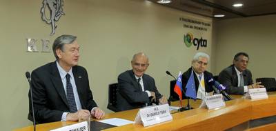 President of the Republic of Cyprus Dimitris Christofias and President of the Republic of Slovenia Dr Danilo Türk attended the opening of a Slovene-Cypriot business conference and addressed businessmen from both countries (photo: Daniel Novakovič/STA)