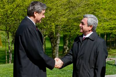 President of the Republic of Slovenia Dr Danilo Türk receives President of the Republic of Armenia Serzh Sargsyan (photo: Stanko Gruden/STA)