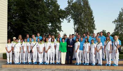 Slovenian President, Danilo Türk, hosts a reception for Slovenian Olympic team (photo: Tina Kosec/STA)