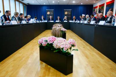 Alongside the Sixth Bled Strategic Forum, President Dr Danilo Türk organizes a round table on the recently published Council of Europe Eminent Persons' report Living Together: Combining Diversity and Freedom in 21st Century Europe (photo: Stanko Gruden/STA)