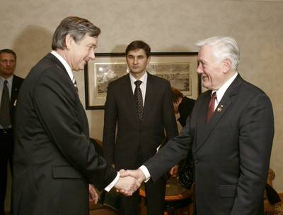 Slovenian President Türk meets Lithuanian President Valdas Adamkus in Warsaw (FA BOBO)