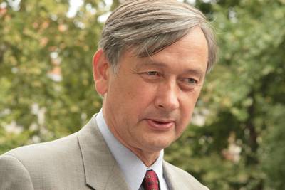 Dr. Danilo Türk - portrait (FA BOBO)