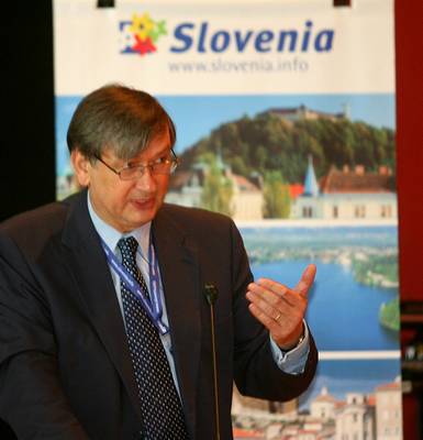 Dr. Danilo Türk (FA BOBO)