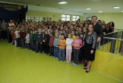 Predsednik republike dr. Danilo Türk je obiskal Osnovno šolo Antona Ingoliča Spodnja Polskava – podružnica Pragersko (foto: Nebojša Tejić/STA)