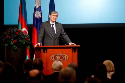 Predsednik Republike Slovenije dr. Danilo Türk in predsednik Republike Azerbajdžan dr. Ilham Alijev sta se udeležila Slovensko-azerbajdžanskega poslovnega foruma (foto: Stanko Gruden/STA)