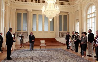Predsednik republike dr. Danilo Türk je z Redom za zasluge odlikoval Tonyja Petkovska (foto: Tina Kosec/STA)
