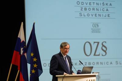 Predsednik republike dr. Danilo Türk se je udeležil Odvetniške šole 2011, kjer je nastopil kot uvodni govornik (foto: Stanko Gruden/STA)