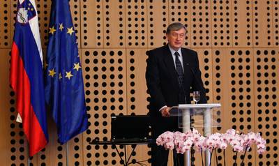 Predsednik republike dr. Danilo Türk se je udeležil okrogle mize Statističnega urada Republike Slovenije z naslovom "Verodostojnost strategij razvoja in zaupanje v dejstva statističnih analiz, modelov in kazalnikov" (foto: Stanko Gruden/STA)
